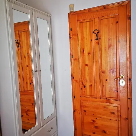 Central 5 Min Beach Apartment With Bathtub * Varna