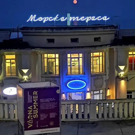 Central 5 Min Beach Apartment With Bathtub * Varna